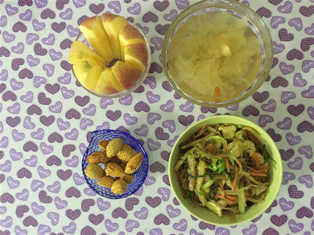 早起十分钟，为孩子做爱心花样早餐